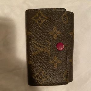 Louis Vuitton 6 Key Holder